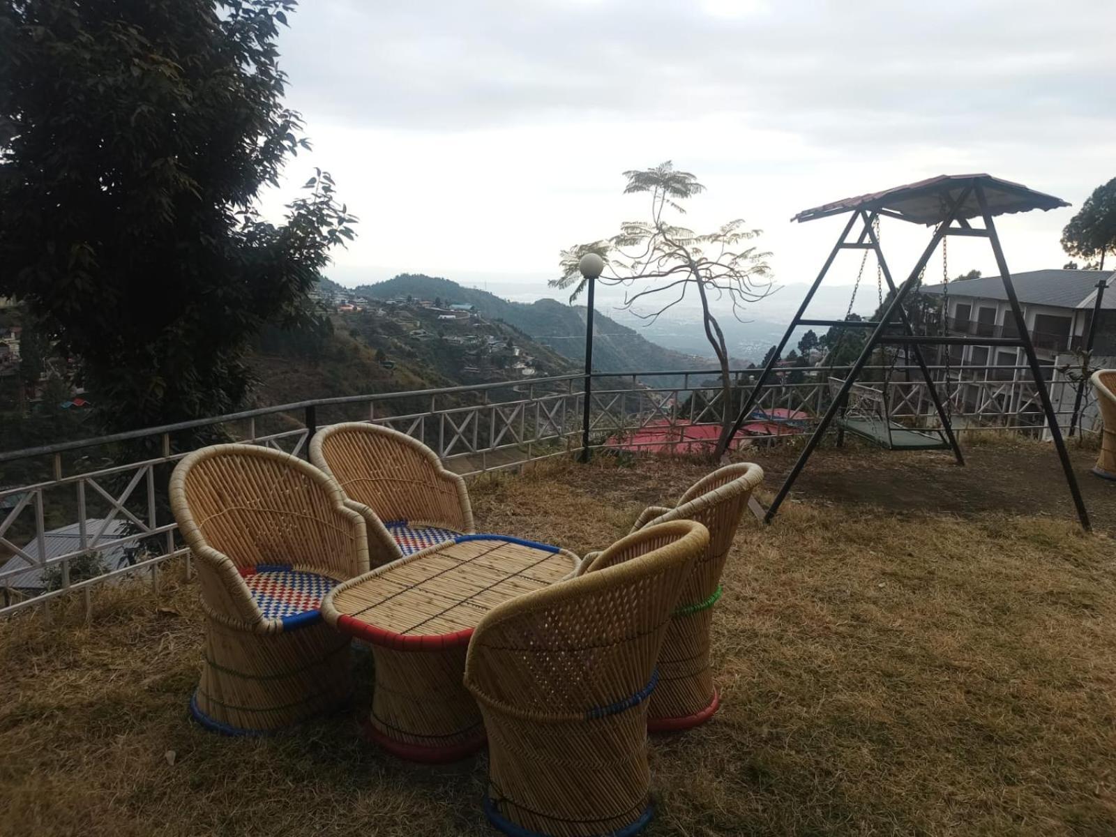 Hotel Himalayan Village Мусори Екстериор снимка